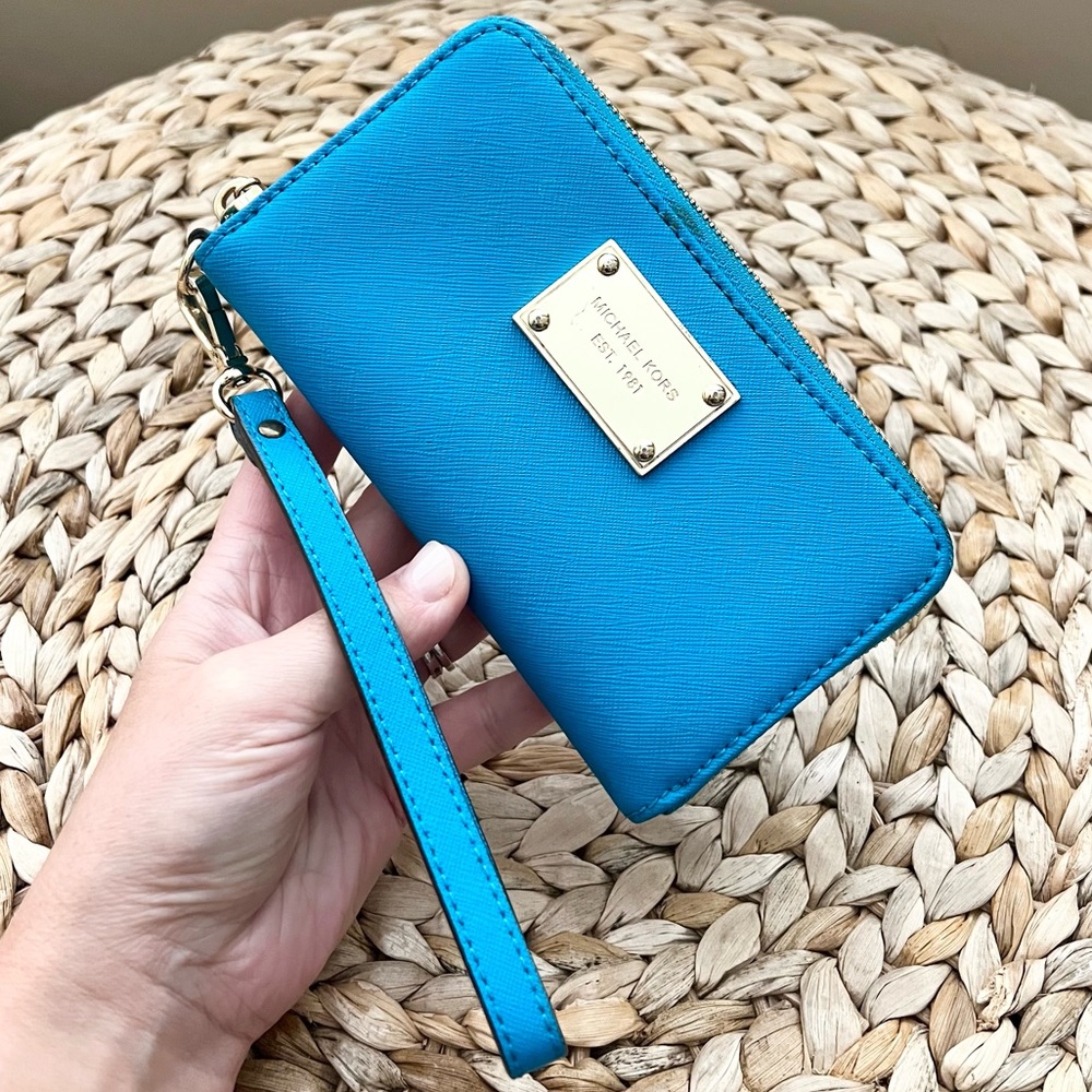 Michael Kors blue zipper wristlet wallet